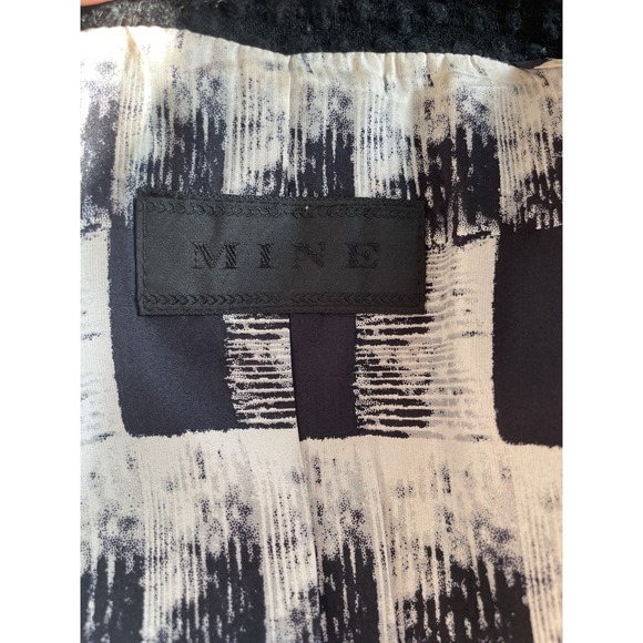 Black Coat - Picture 5 of 6